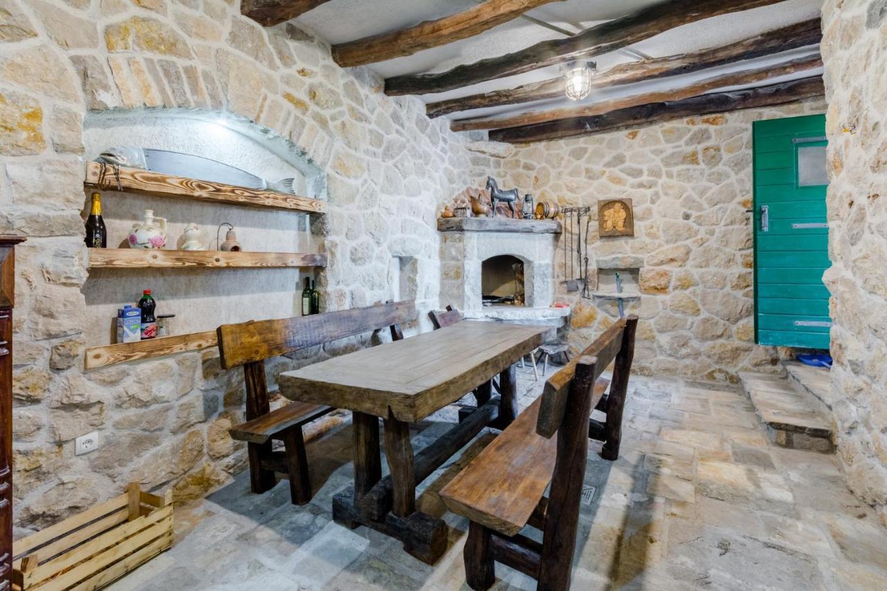 Kraljici Holiday Home Rustic מראה חיצוני תמונה