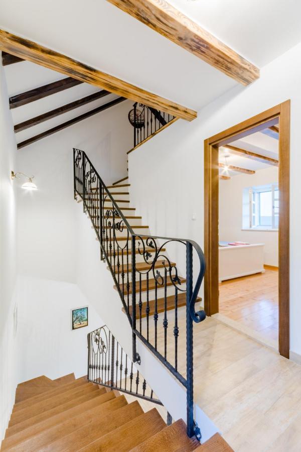 Kraljici Holiday Home Rustic מראה חיצוני תמונה